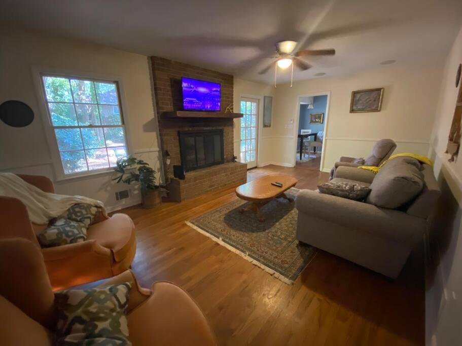 Whole House In Athens, Private, Fenced, Convenient, Close To Downtown Exterior photo
